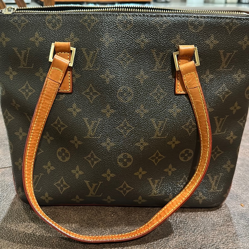 Louis Vuitton purse authentic